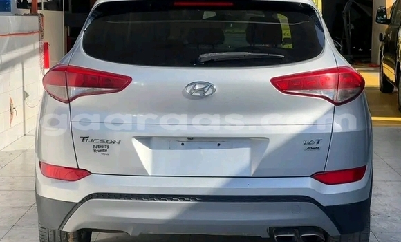 Acheter Occasion Voiture Hyundai Tucson Blanc à Dakar, Dakar Acheter Occasion Voiture Hyundai Tucson Blanc à Dakar, Dakar