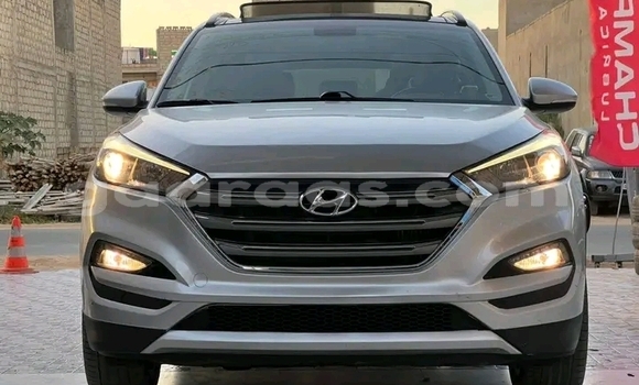 Acheter Occasion Voiture Hyundai Tucson Blanc à Dakar, Dakar Acheter Occasion Voiture Hyundai Tucson Blanc à Dakar, Dakar