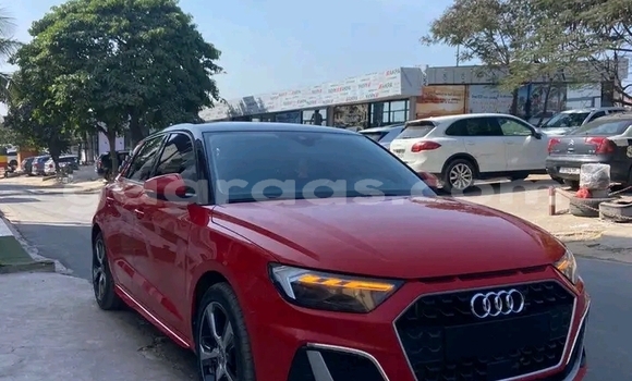 Acheter Occasion Voiture Audi A1 Rouge à Dakar, Dakar Acheter Occasion Voiture Audi A1 Rouge à Dakar, Dakar