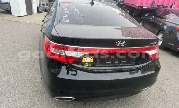Dieundeu Occasion Hyundai Grandeur Black Auto in Dakar in Dakar Dieundeu Occasion Hyundai Grandeur Black Auto in Dakar in Dakar