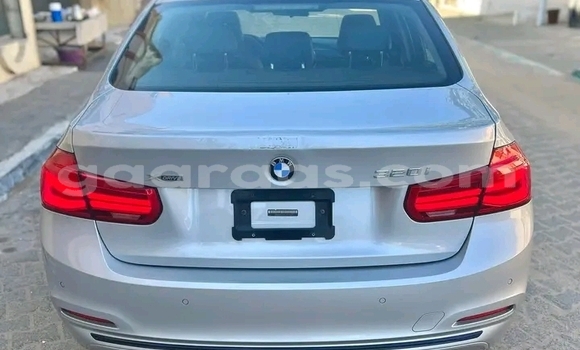 Acheter Occasion Voiture BMW 3–Series White à Dakar, Dakar Acheter Occasion Voiture BMW 3–Series White à Dakar, Dakar