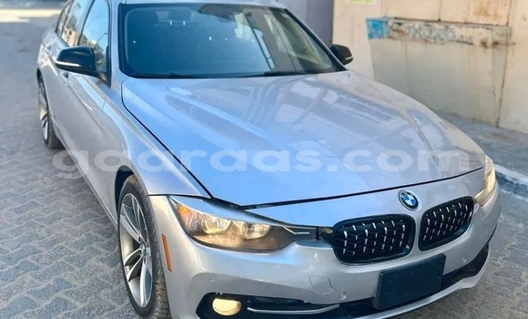 Acheter Occasion Voiture BMW 3–Series White à Dakar, Dakar Acheter Occasion Voiture BMW 3–Series White à Dakar, Dakar