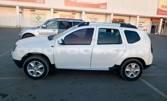 Dieundeu Occasion Renault Duster White Auto in Dakar in Dakar Dieundeu Occasion Renault Duster White Auto in Dakar in Dakar