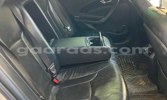 Dieundeu Occasion Hyundai Grandeur White Auto in Dakar in Dakar Dieundeu Occasion Hyundai Grandeur White Auto in Dakar in Dakar