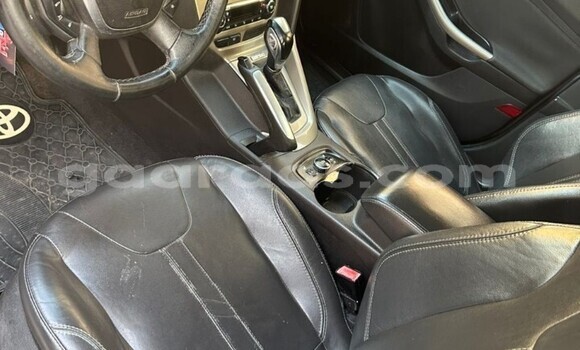 Buy Used Ford Focus White Car in Dakar in Dakar Buy Used Ford Focus White Car in Dakar in Dakar