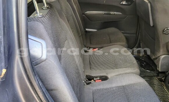 Dieundeu Occasion Peugeot 5008 Silver Auto in Dakar in Dakar Dieundeu Occasion Peugeot 5008 Silver Auto in Dakar in Dakar