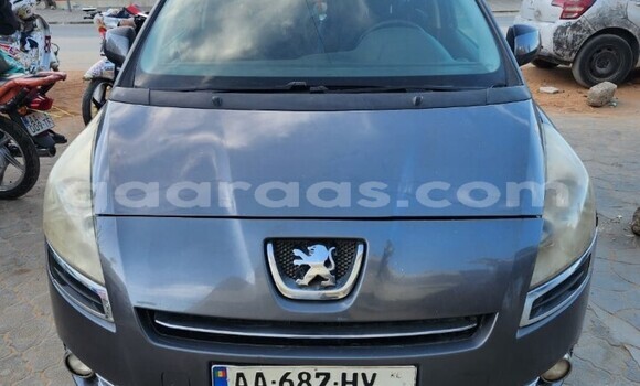 Dieundeu Occasion Peugeot 5008 Silver Auto in Dakar in Dakar Dieundeu Occasion Peugeot 5008 Silver Auto in Dakar in Dakar