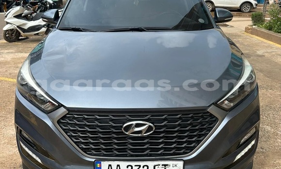 Buy Used Hyundai Tucson Silver Car in Dakar in Dakar