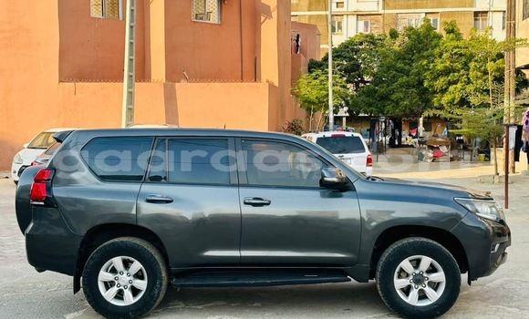 Buy Used Toyota Prado Gris de fer Car in Dakar in Dakar Buy Used Toyota Prado Gris de fer Car in Dakar in Dakar
