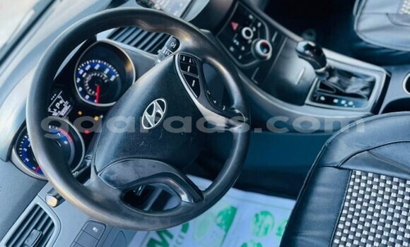 Acheter Occasion Voiture Hyundai Elantra Gris à Dakar, Dakar Acheter Occasion Voiture Hyundai Elantra Gris à Dakar, Dakar