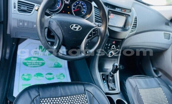 Acheter Occasion Voiture Hyundai Elantra Gris à Dakar, Dakar Acheter Occasion Voiture Hyundai Elantra Gris à Dakar, Dakar