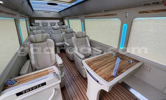 Buy Import Toyota Coaster Beige Car in Dakar in Dakar Buy Import Toyota Coaster Beige Car in Dakar in Dakar