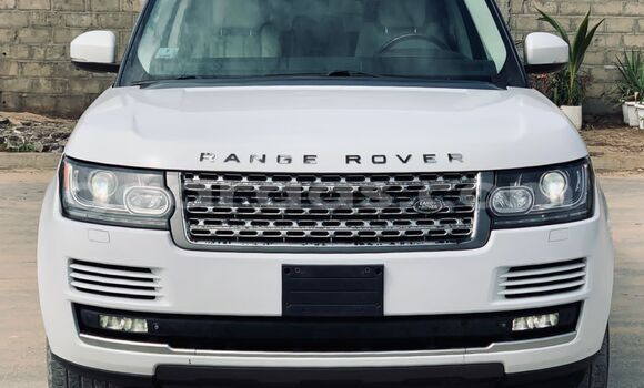 Dieundeu Imported Land Rover Range Rover Vogue White Auto in Dakar in Dakar