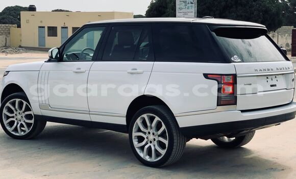 Buy Import Land Rover Range Rover Vogue White Car in Dakar in Dakar Buy Import Land Rover Range Rover Vogue White Car in Dakar in Dakar