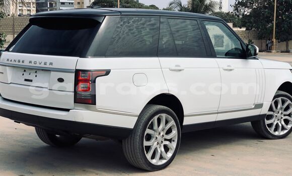Buy Import Land Rover Range Rover Vogue White Car in Dakar in Dakar Buy Import Land Rover Range Rover Vogue White Car in Dakar in Dakar