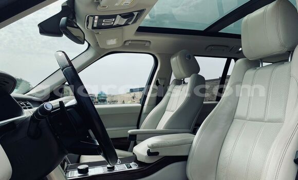 Buy Import Land Rover Range Rover Vogue White Car in Dakar in Dakar Buy Import Land Rover Range Rover Vogue White Car in Dakar in Dakar