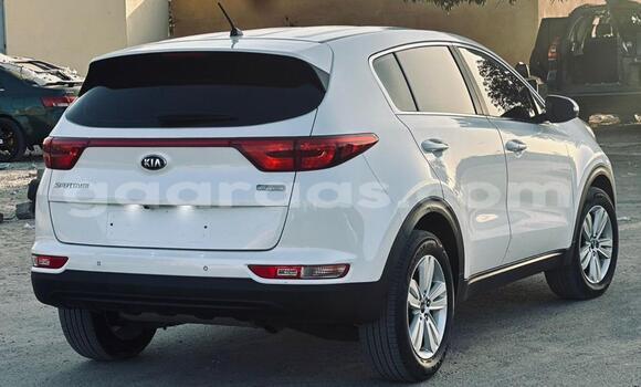 Buy Import Kia Sportage White Car in Dakar in Dakar Buy Import Kia Sportage White Car in Dakar in Dakar