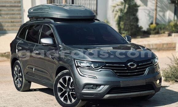 Buy Import Renault 6 Silver Car in Dakar in Dakar Buy Import Renault 6 Silver Car in Dakar in Dakar