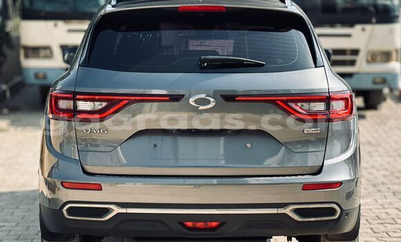 Buy Import Renault 6 Silver Car in Dakar in Dakar Buy Import Renault 6 Silver Car in Dakar in Dakar