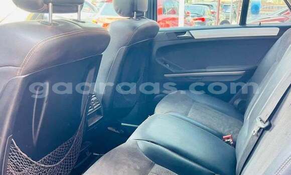 Dieundeu Occasion Mercedes‒Benz ML–Class Black Auto in Dakar in Dakar Dieundeu Occasion Mercedes‒Benz ML–Class Black Auto in Dakar in Dakar