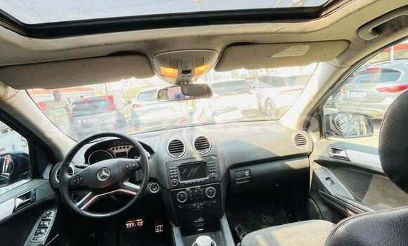 Dieundeu Occasion Mercedes‒Benz ML–Class Black Auto in Dakar in Dakar Dieundeu Occasion Mercedes‒Benz ML–Class Black Auto in Dakar in Dakar