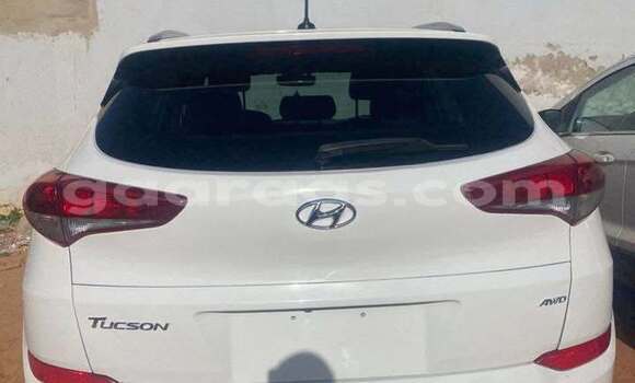 Dieundeu Occasion Hyundai Tucson White Auto in Dakar in Dakar Dieundeu Occasion Hyundai Tucson White Auto in Dakar in Dakar