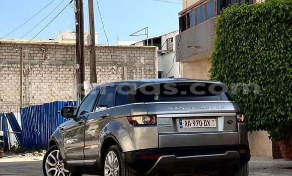 Dieundeu Occasion Land Rover Range Rover Evoque Silver Auto in Dakar in Dakar Dieundeu Occasion Land Rover Range Rover Evoque Silver Auto in Dakar in Dakar