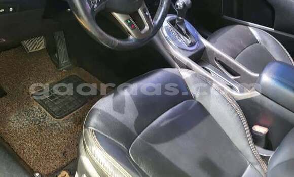 Dieundeu Occasion Kia Sportage White Auto in Dakar in Dakar Dieundeu Occasion Kia Sportage White Auto in Dakar in Dakar