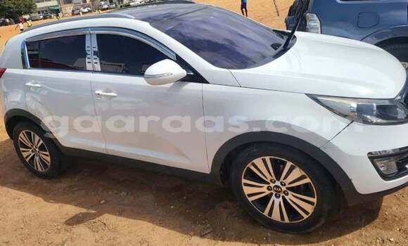 Dieundeu Occasion Kia Sportage White Auto in Dakar in Dakar Dieundeu Occasion Kia Sportage White Auto in Dakar in Dakar