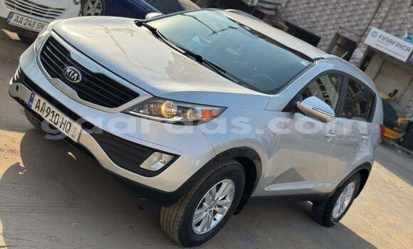 Dieundeu Occasion Kia Sportage Silver Auto in Dakar in Dakar Dieundeu Occasion Kia Sportage Silver Auto in Dakar in Dakar