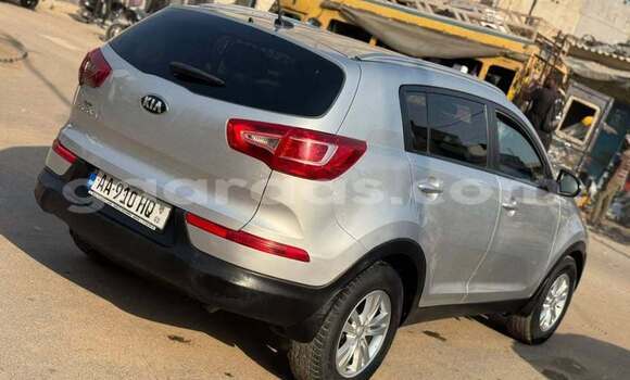 Dieundeu Occasion Kia Sportage Silver Auto in Dakar in Dakar Dieundeu Occasion Kia Sportage Silver Auto in Dakar in Dakar
