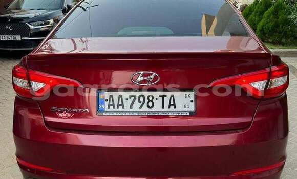 Dieundeu Occasion Hyundai Sonata Red Auto in Dakar in Dakar Dieundeu Occasion Hyundai Sonata Red Auto in Dakar in Dakar