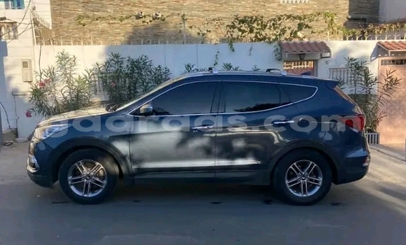 Dieundeu Occasion Hyundai Santa Fe Black Auto in Dakar in Dakar