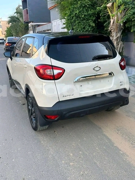 Big with watermark renault captur dakar dakar 28409