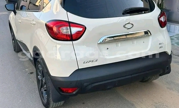 Buy Used Renault Captur White Car in Dakar in Dakar Buy Used Renault Captur White Car in Dakar in Dakar
