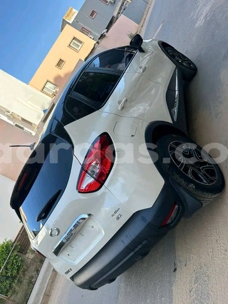 Big with watermark renault captur dakar dakar 28409