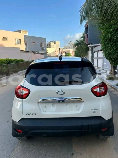 Big with watermark renault captur dakar dakar 28409