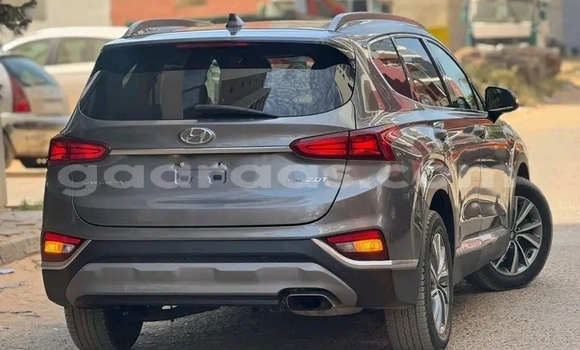 Buy Used Hyundai Santa Fe Other Car in Dakar in Dakar Buy Used Hyundai Santa Fe Other Car in Dakar in Dakar