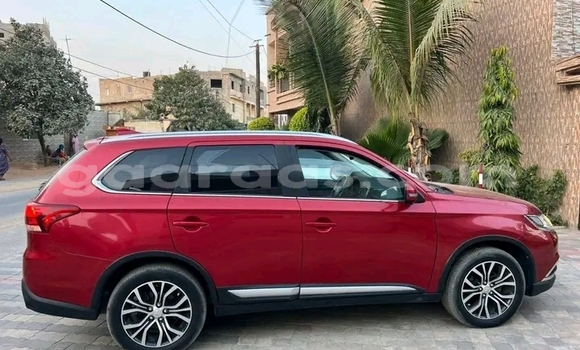 Buy Used Mitsubishi Outlander Red Car in Dakar in Dakar Buy Used Mitsubishi Outlander Red Car in Dakar in Dakar