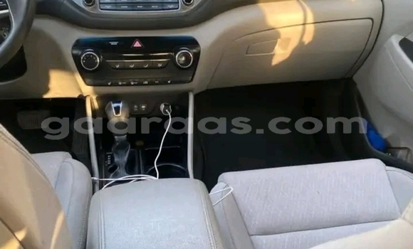 Buy Used Hyundai Tucson White Car in Dakar in Dakar Buy Used Hyundai Tucson White Car in Dakar in Dakar