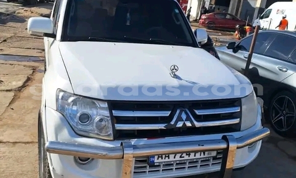 Acheter Occasion Voiture Mitsubishi L200 Blanc à Dakar, Dakar Acheter Occasion Voiture Mitsubishi L200 Blanc à Dakar, Dakar