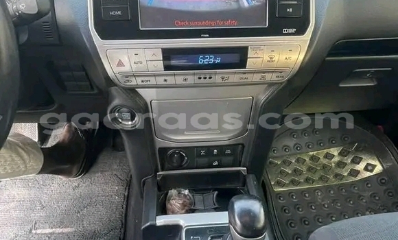 Buy Used Toyota Prado Black Car in Gandiaye in Kaolack Buy Used Toyota Prado Black Car in Gandiaye in Kaolack