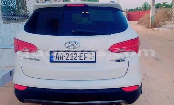 Buy Used Hyundai Santa Fe White Car in Dakar in Dakar Buy Used Hyundai Santa Fe White Car in Dakar in Dakar