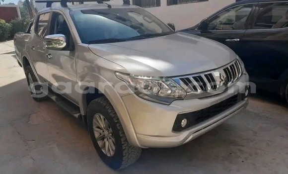 Buy Used Mitsubishi L200 Other Car in Dakar in Dakar Buy Used Mitsubishi L200 Other Car in Dakar in Dakar