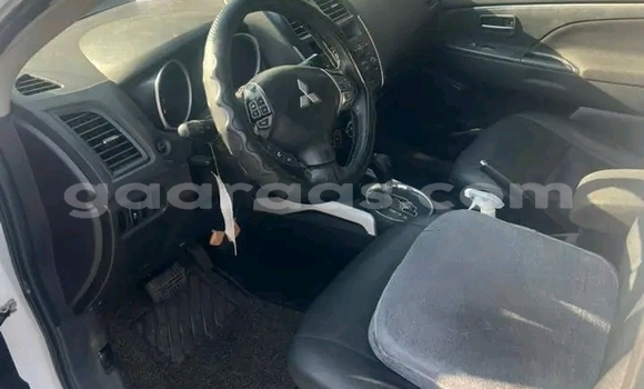 Buy Used Mitsubishi RVR White Car in Dakar in Dakar Buy Used Mitsubishi RVR White Car in Dakar in Dakar