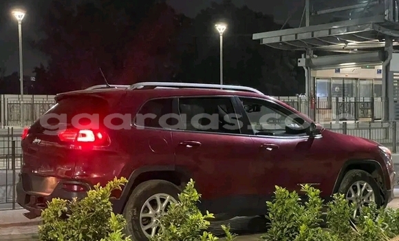 Buy Used Jeep Grand Cherokee Red Car in Dakar in Dakar Buy Used Jeep Grand Cherokee Red Car in Dakar in Dakar