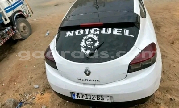 Buy Used Mega Club White Car in Dakar in Dakar Buy Used Mega Club White Car in Dakar in Dakar