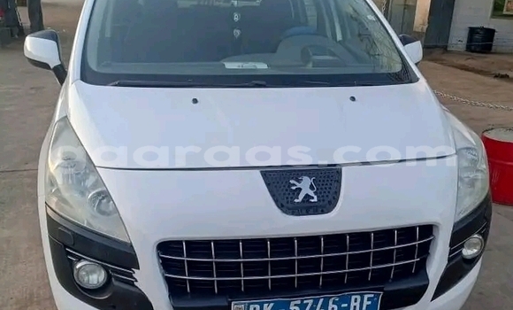 Buy Used Peugeot 3008 White Car in Dakar in Dakar Buy Used Peugeot 3008 White Car in Dakar in Dakar