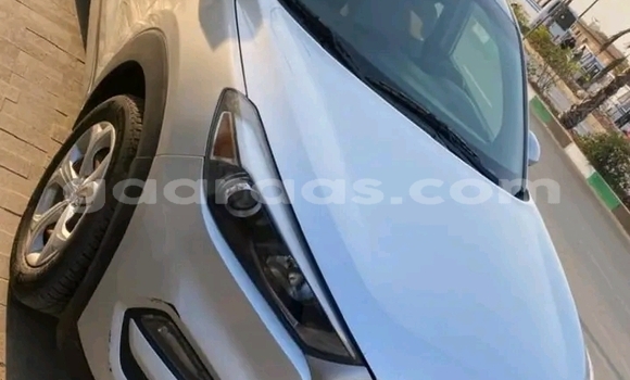 Buy Used Hyundai Tucson White Car in Dakar in Dakar Buy Used Hyundai Tucson White Car in Dakar in Dakar