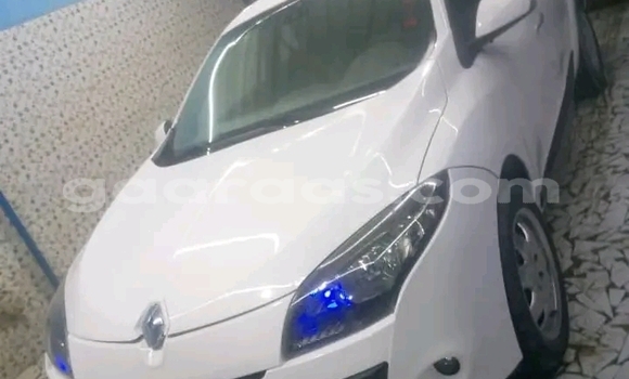 Dieundeu Occasion Renault Megane White Auto in Dakar in Dakar Dieundeu Occasion Renault Megane White Auto in Dakar in Dakar